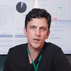 Marcello Guterres – Relacionamento, Steriliza